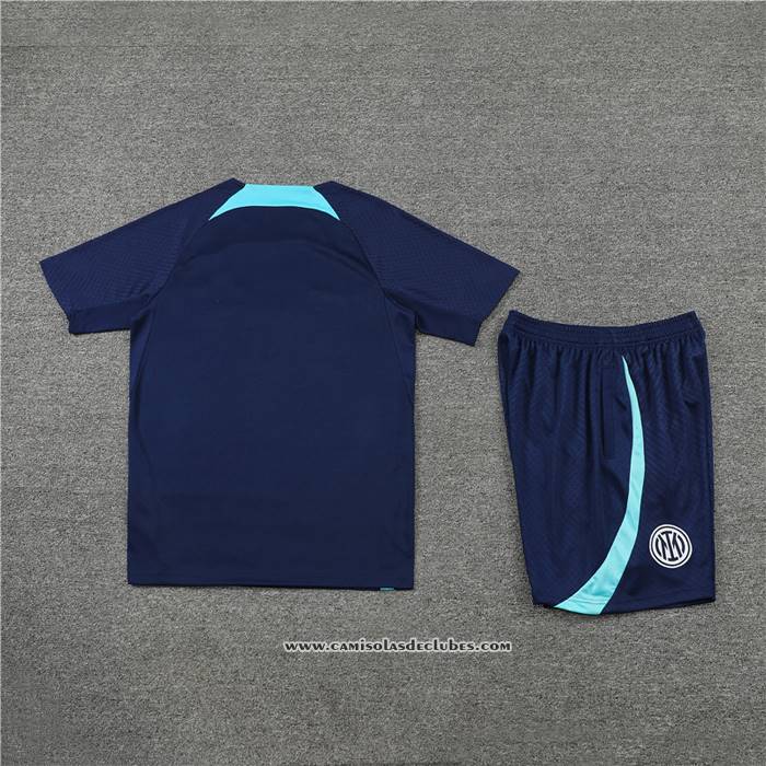 Fato de Treino
 Inter de Milao 
 2022-2023 Manga Curta
 Azul
 - Calcas Curta
